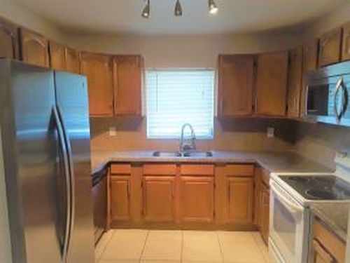 Foto del edificio - 3860 NW 110th Ave
