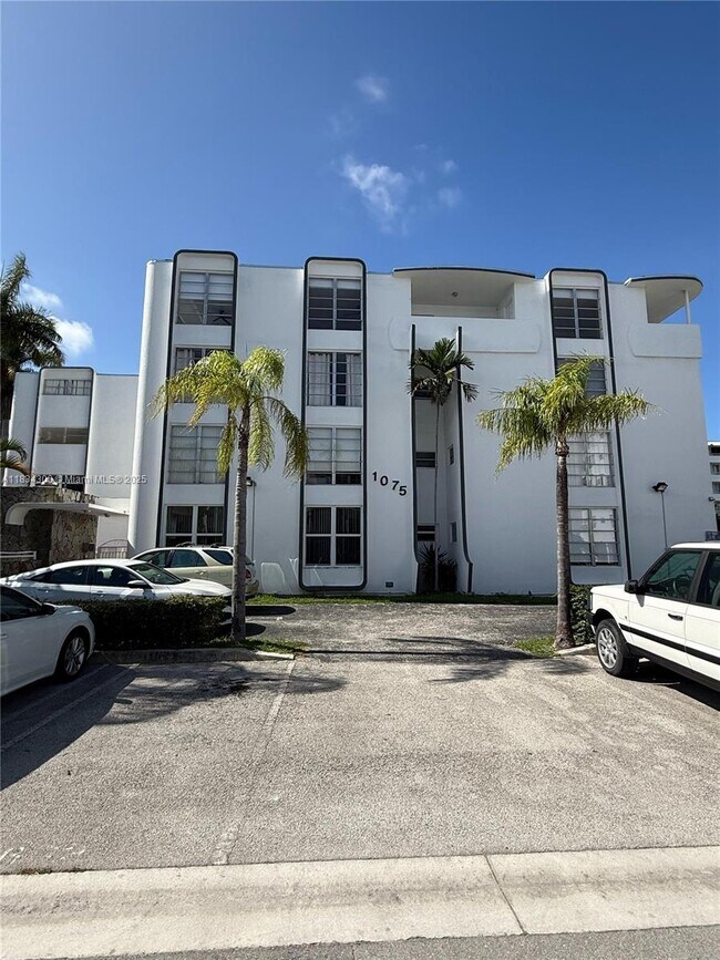 Building Photo - 1075 93rd St