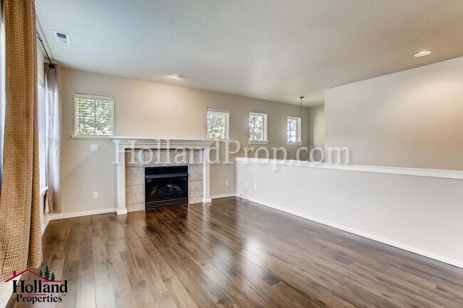 Foto del edificio - Beautiful Condo In Excellent Hillsboro Location!