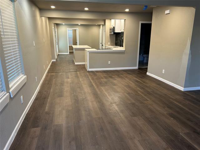 Building Photo - 2815 Hedgerow Dr