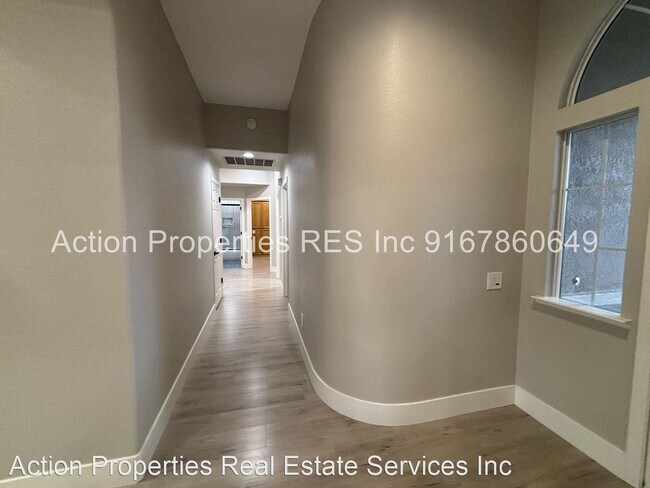 Foto del edificio - 3 br, 2 bath House - 7609 summertime Lane