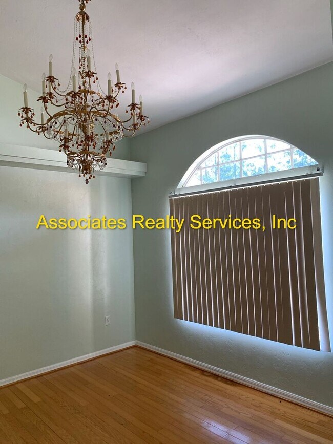 Foto del edificio - 10335 NW 13th Ln