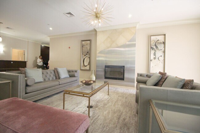 Foto del edificio - Midtown 1BR Condo