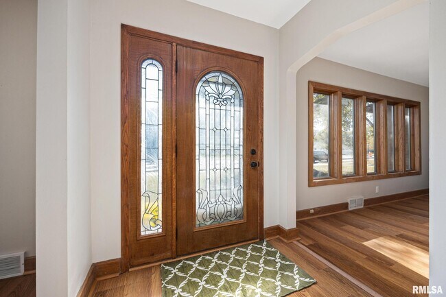 Foto del edificio - 205 W Glen Ave