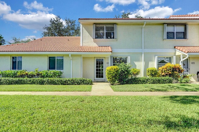 Foto del edificio - 6372 Boca Cir