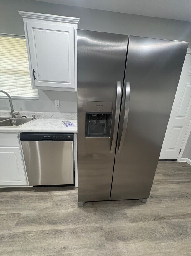 Foto del edificio - 3 Bed 2 Bath New Construction Home - Comin...