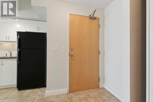 Photo du bâtiment - 601 Kingston Rd