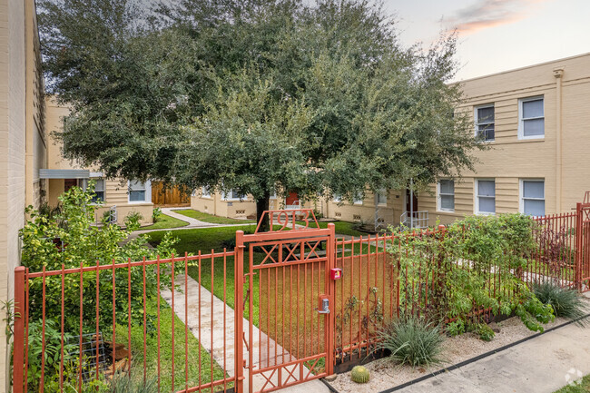 Patio - Prospect Street Apartments