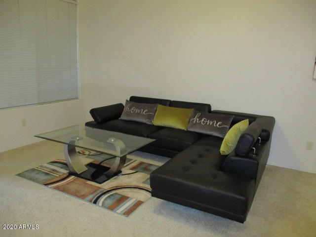 Foto del edificio - 10655 N 9th St
