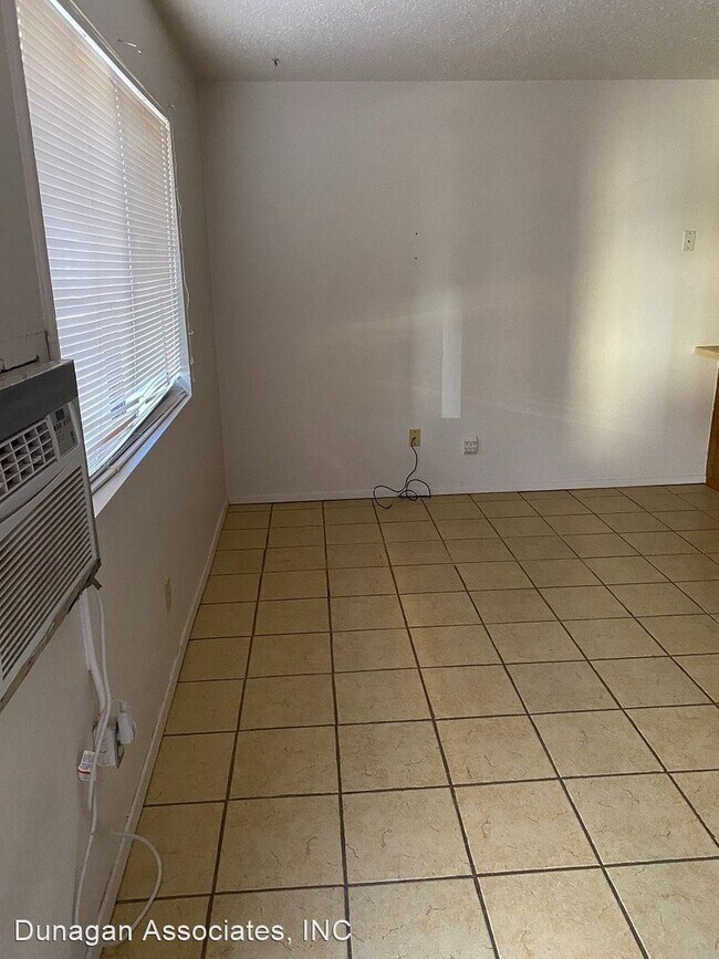 Foto del edificio - 1 br, 1 bath House - 605 N. Alameda  Unit B