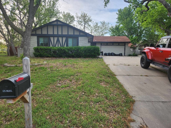 Foto del edificio - 321 N Willow Dr