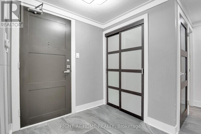 Building Photo - 1171 Ambleside Dr