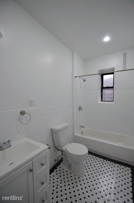 Foto del edificio - 970 St Nicholas Ave