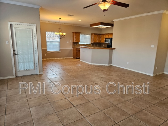 Building Photo - 2337 Handlin Dr