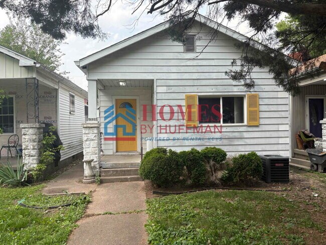 Building Photo - Two Bedroom | Two Bath House