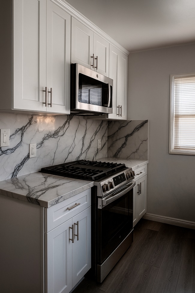 Kitchen - 2145 W 104th St
