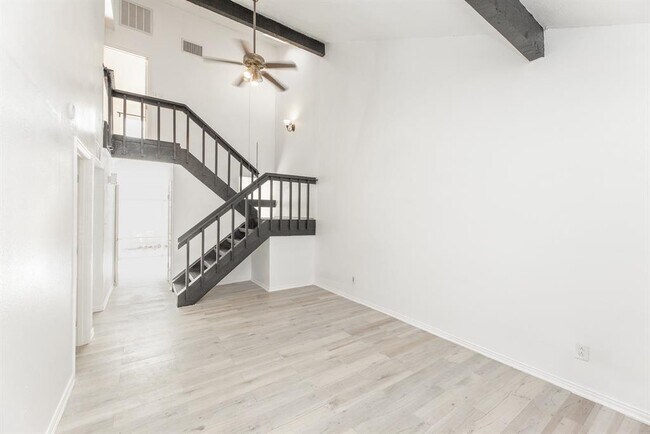 Foto del edificio - 12811 Carvel Ln