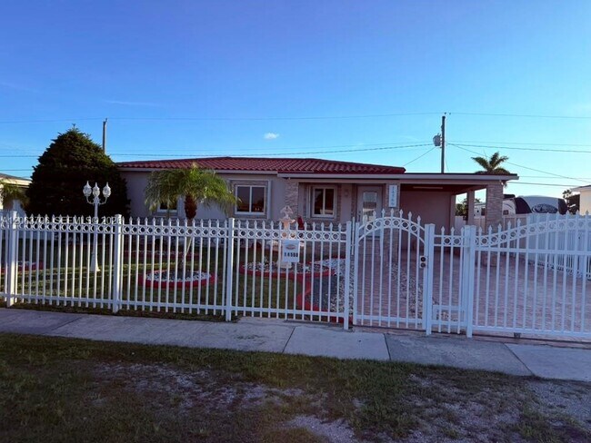 Foto del edificio - 14560 Fillmore St