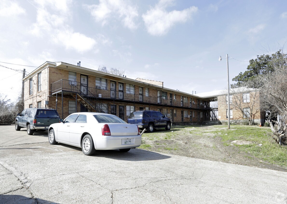 Foto principal - 782 S 3rd St