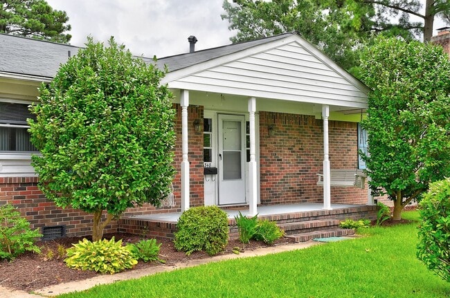 Building Photo - FOR RENT -  BRICK RANCH
