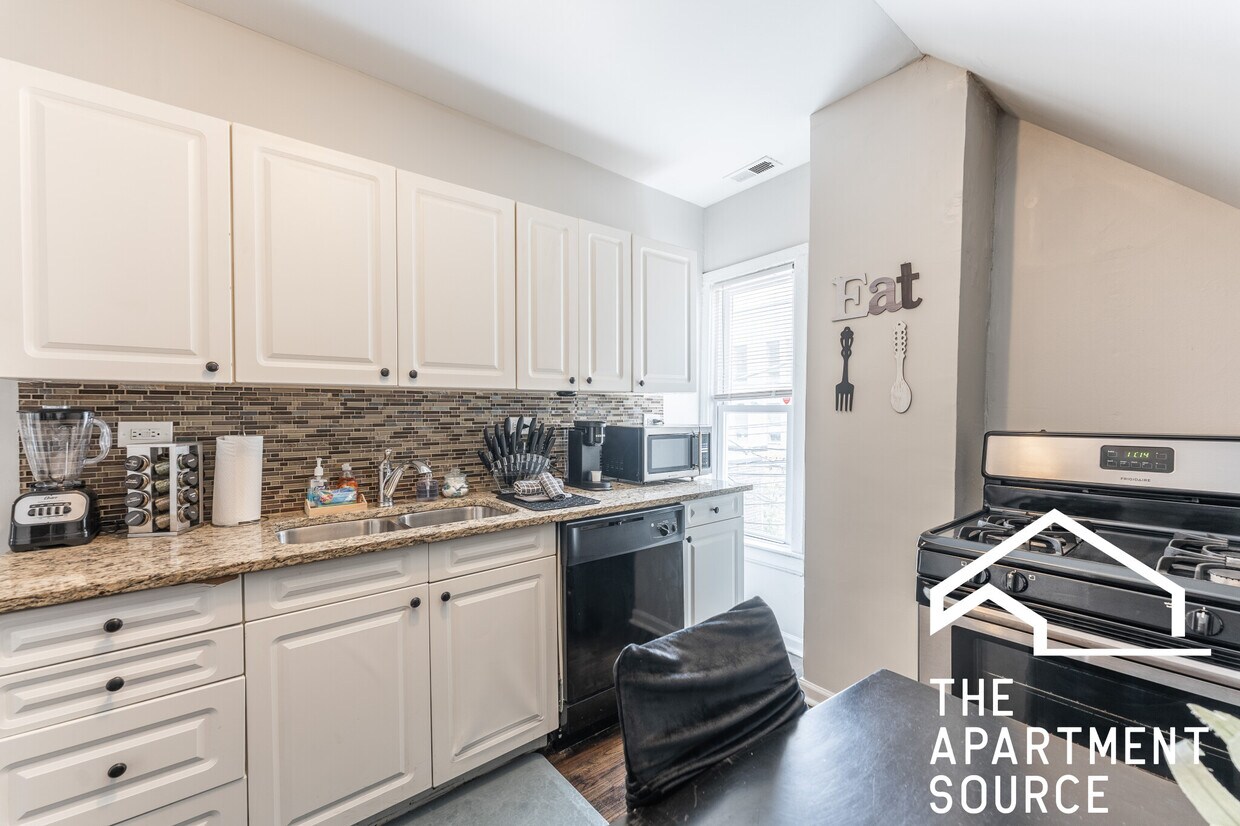 Foto principal - 1446 W Fletcher St