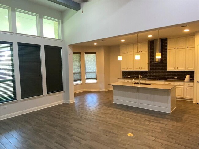 Building Photo - 14008 Laurinburg Dr