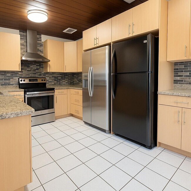 Foto del edificio - Miami Springs Single Family Home