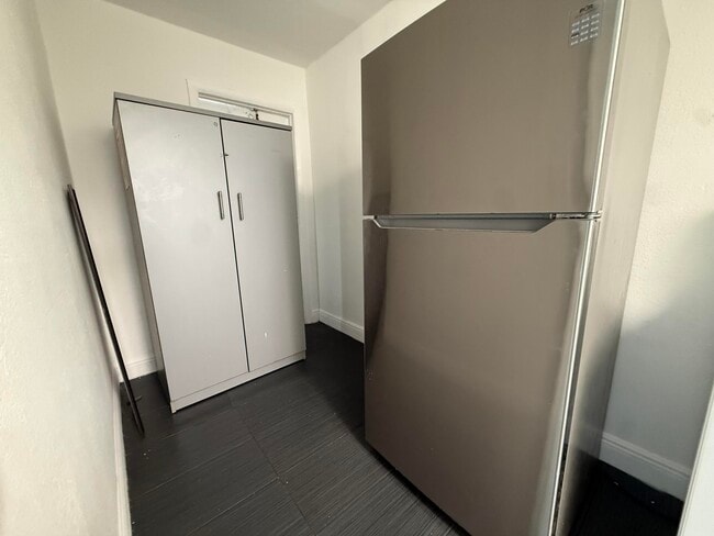 Foto del edificio - 37 SW 14th St