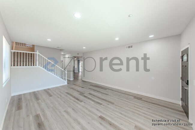 Building Photo - 11113 Sassafras Ct