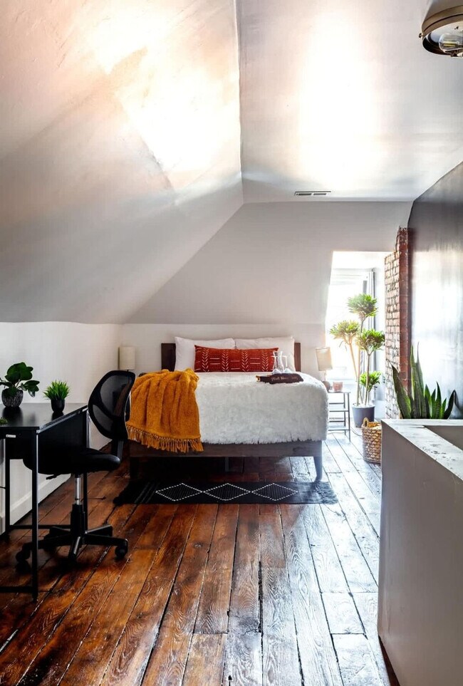 Foto del edificio - 575 1/2 City Park Avenue-ID1265608P