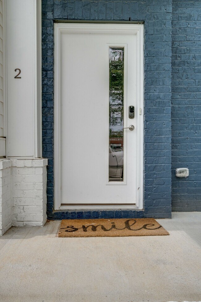 Foto del edificio - 1308 Montgomery Ave