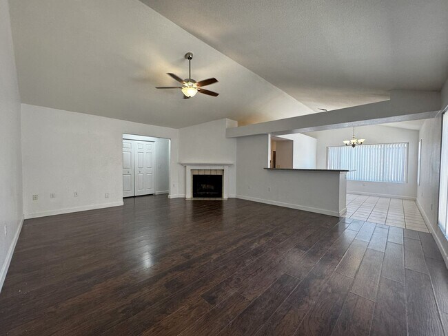 Building Photo - 3 BEDROOM WITH FIREPLACE AND LVP PLANK FLO...