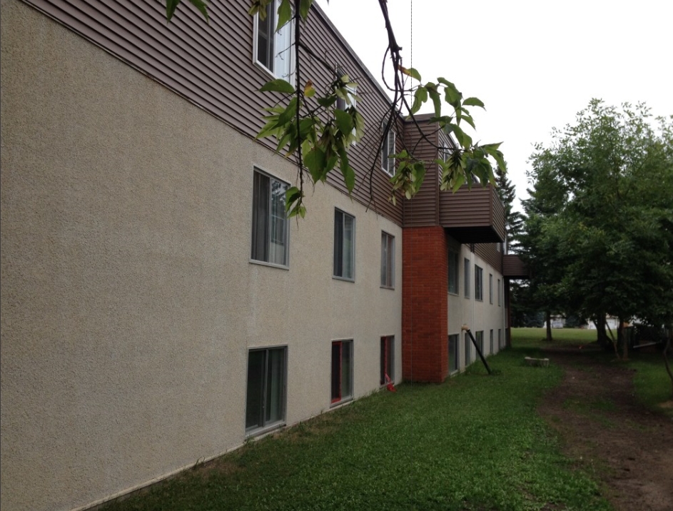 Exterior - Midtown Manor Midtown Manor