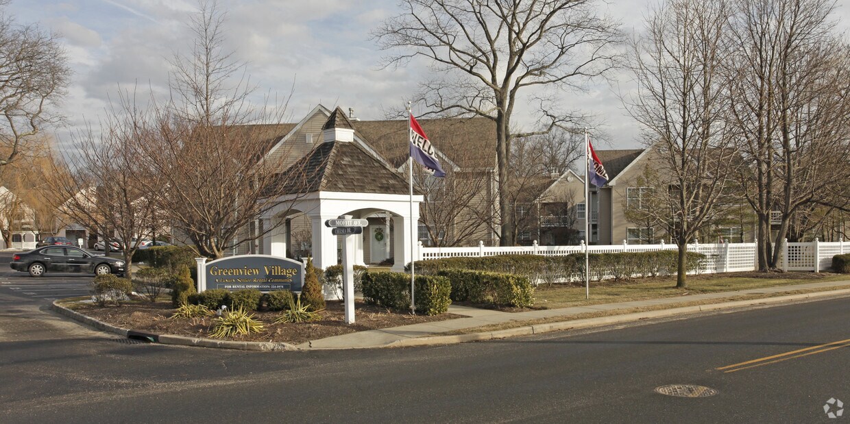 Greenview Village II Apartments in Islip, NY