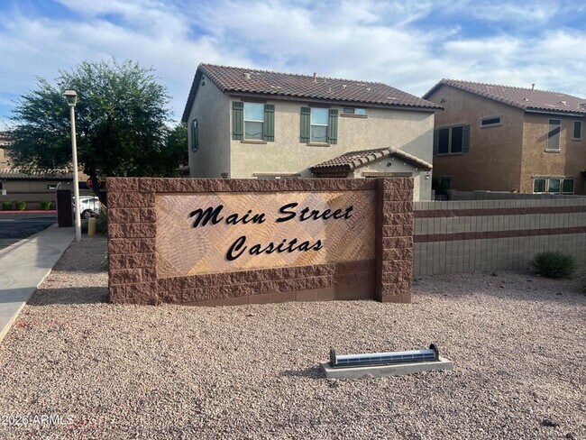 Foto del edificio - 5643 E Alder Ave