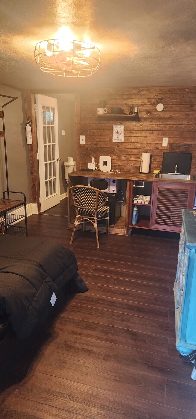 Foto del edificio - 3737 Maywood Ave