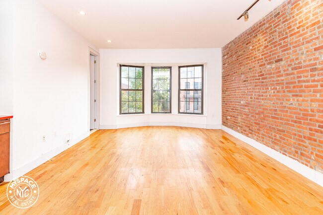 Foto del edificio - 101 Quincy St