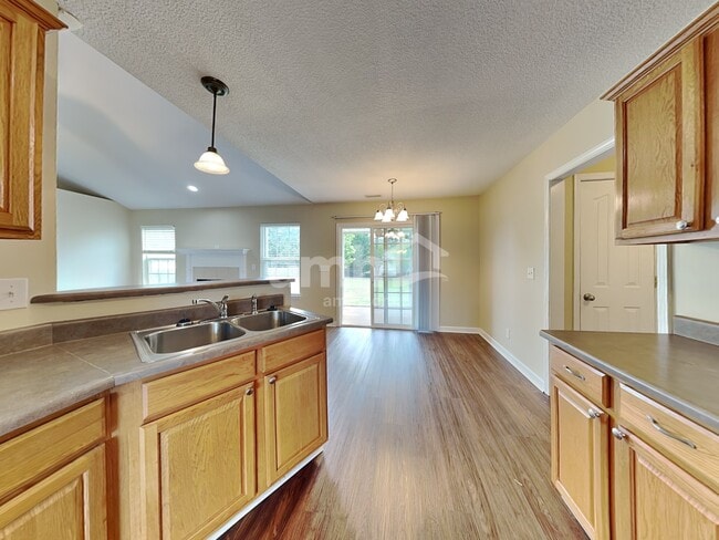 Building Photo - 2 Gratiot Ln