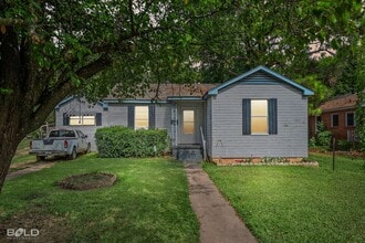 Building Photo - 1137 Schex Dr