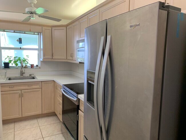 Foto del edificio - 2561 S Ocean Blvd