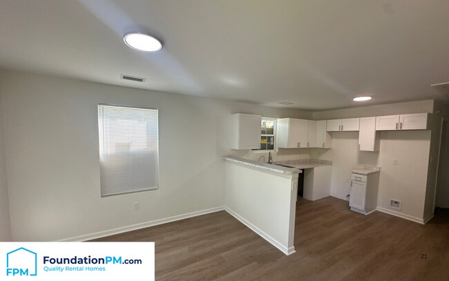 Foto del edificio - 2831 Overton Crossing St
