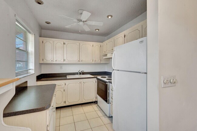 Foto del edificio - 332 Sheffield N