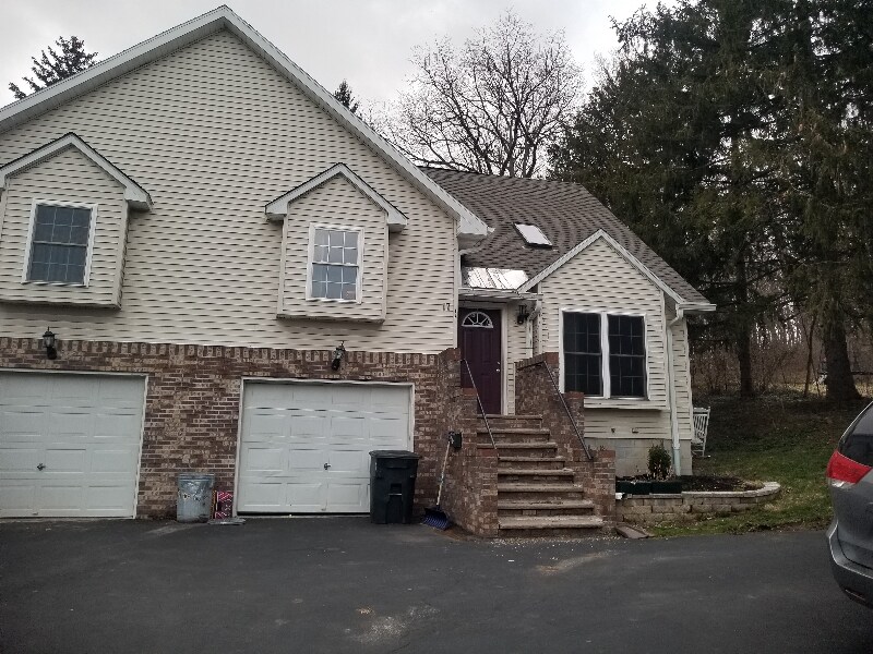 17 North St, Camillus, NY 13031 Apartment for Rent in Camillus, NY
