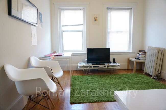 Foto del edificio - 73 Brighton Ave