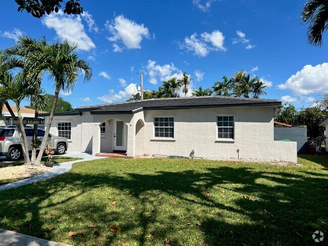 Building Photo - 7415 SW 31st St