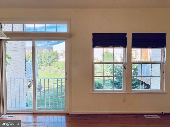 Building Photo - 387 Concetta Dr