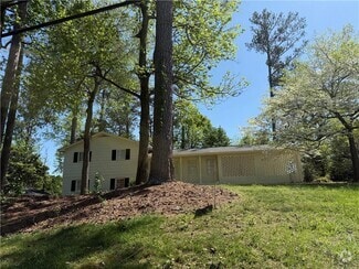 Building Photo - 2830 Idlewood Dr