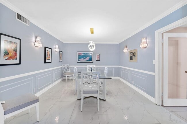 Foto del edificio - 111 N Pompano Beach Blvd