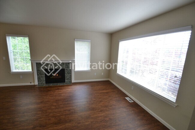 Building Photo - 1221 126th St Ct E
