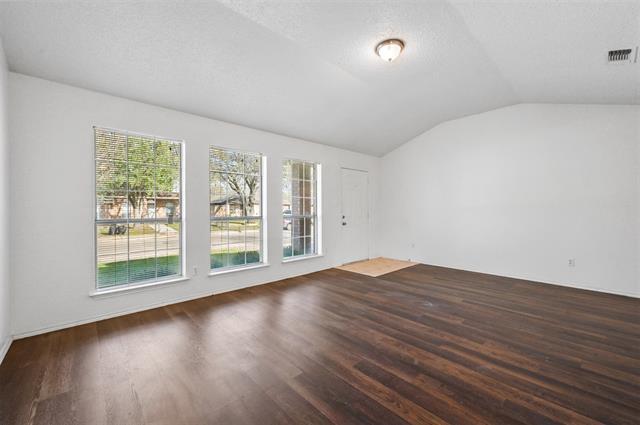 Foto del edificio - 2139 Vine Ln